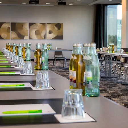 Ξενοδοχείο Moevenpick Airport 4*