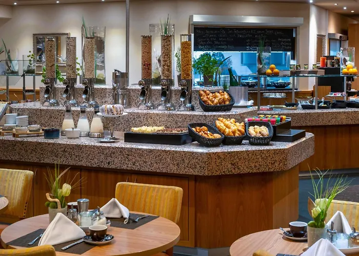 Mövenpick Airport 4* Núremberg