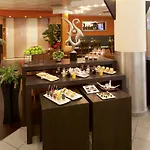 Moevenpick Airport Szálloda 4*