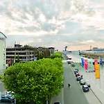 Hotel Mövenpick Airport