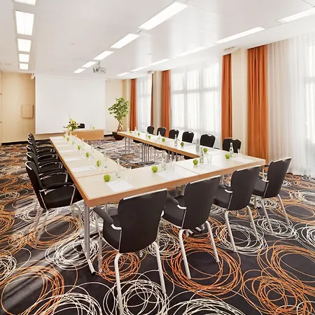 Hotel Moevenpick Airport