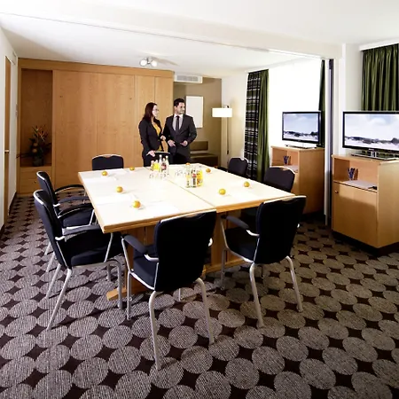 Moevenpick Airport Hotel