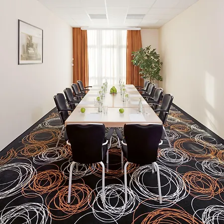 Moevenpick Airport Hotel