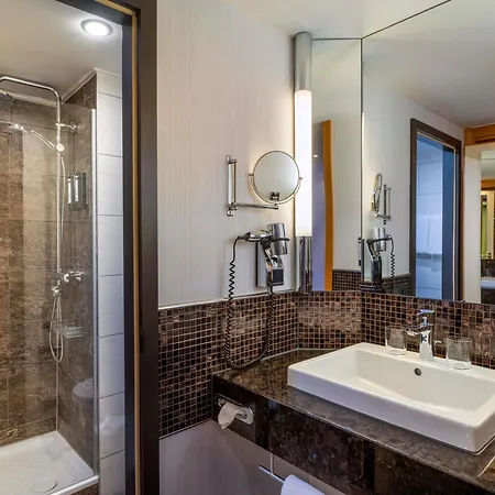 Moevenpick Airport Ξενοδοχείο 4*