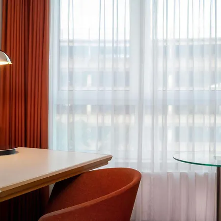 Отель Moevenpick Airport Нюрнберг