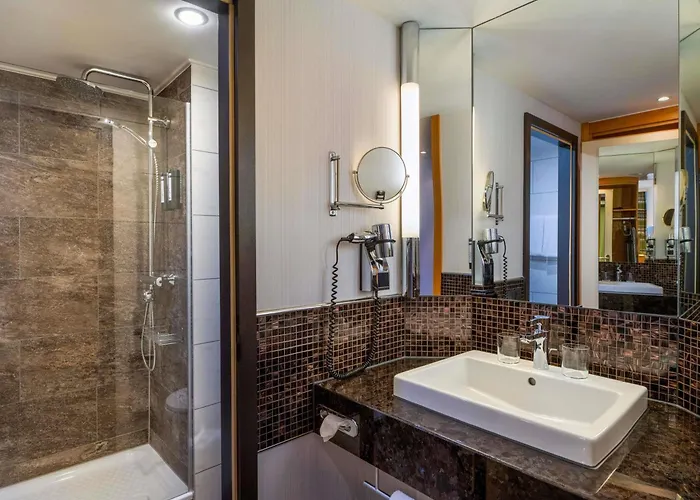 Moevenpick Airport Ξενοδοχείο 4*